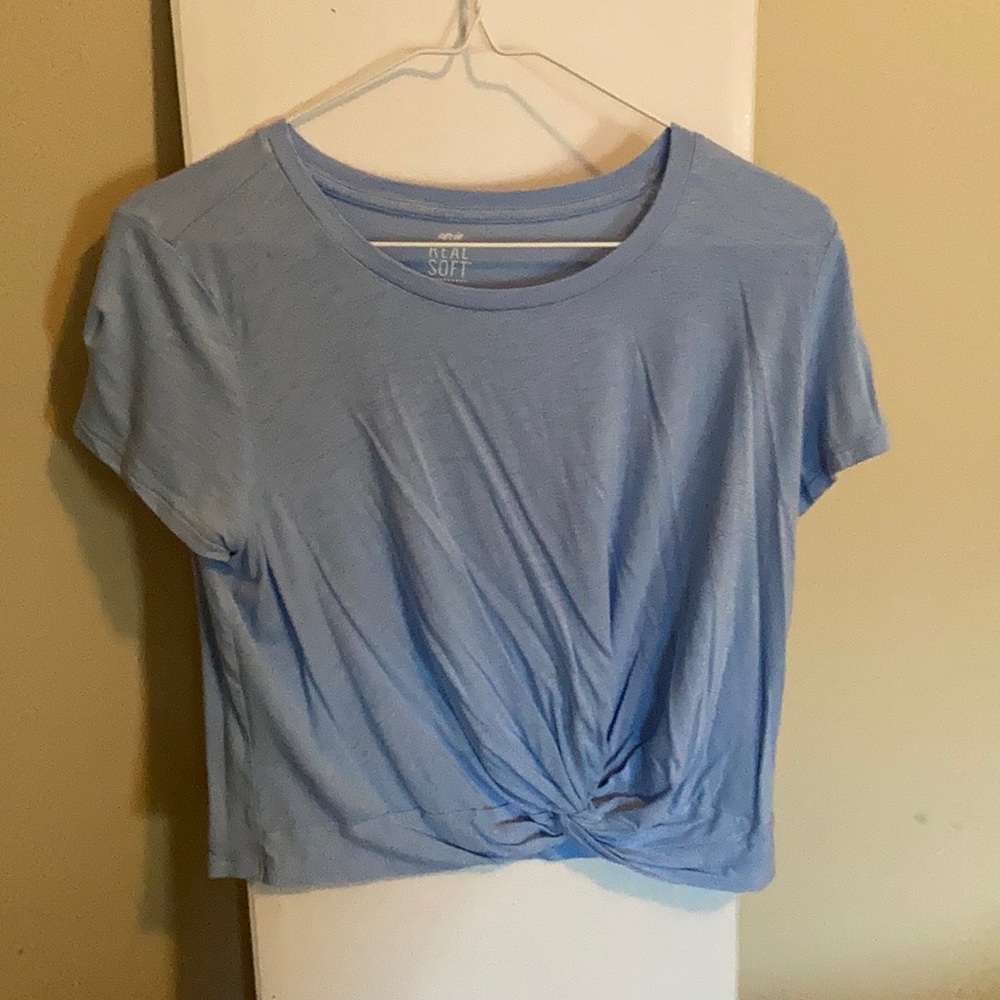 Blue T-shirt with front detail